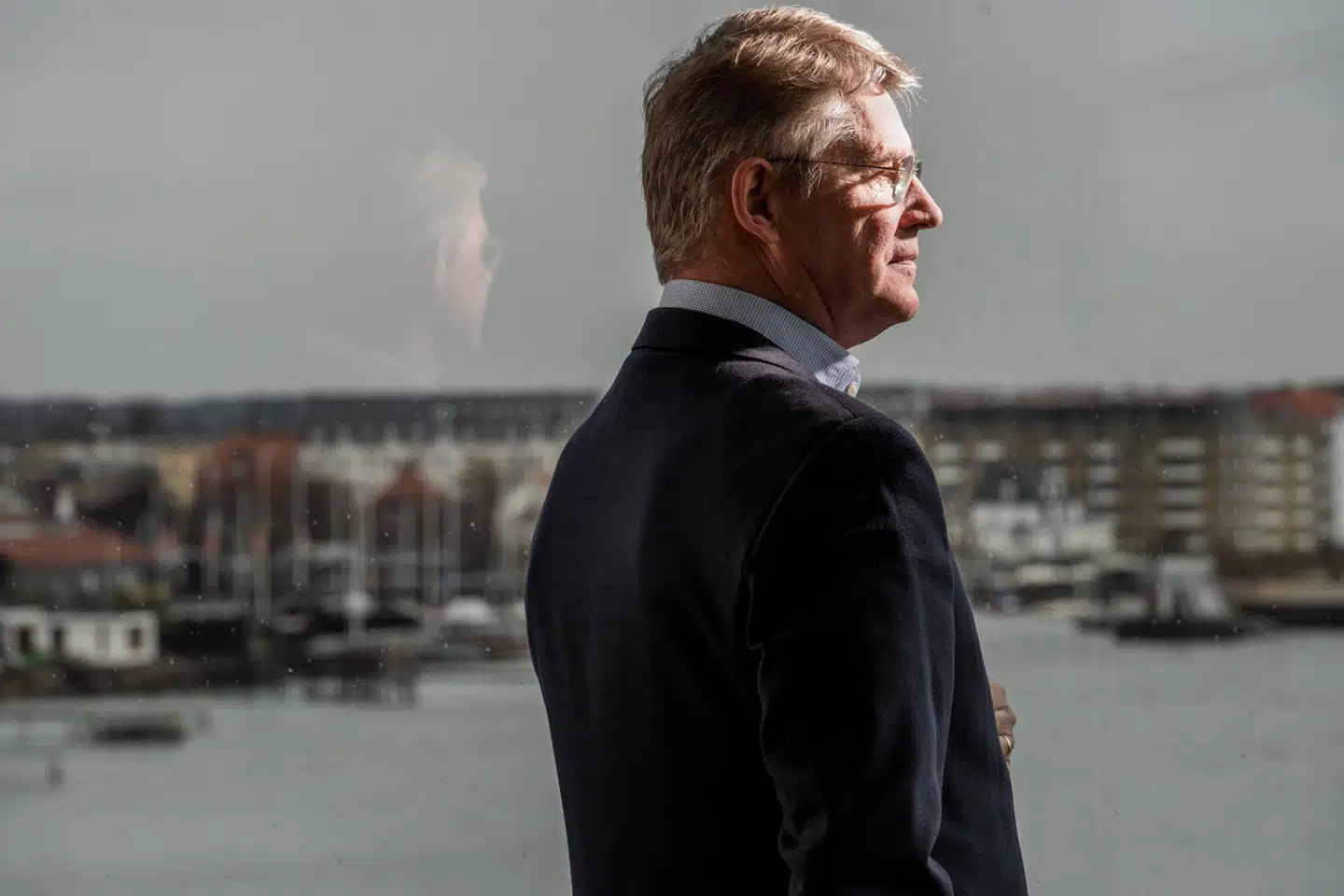 Lars Rebien Sørensen er bestyrelsesformand for Novo Nordisk Fonden. Til Berlingske har han udtalt, at en del af Novo Nordisk fondens formål er at støtte økosystemet omkring egen virksomhed. Den udtalelse - blandt andre - har fået Sigurd Agersnap til tasterne.