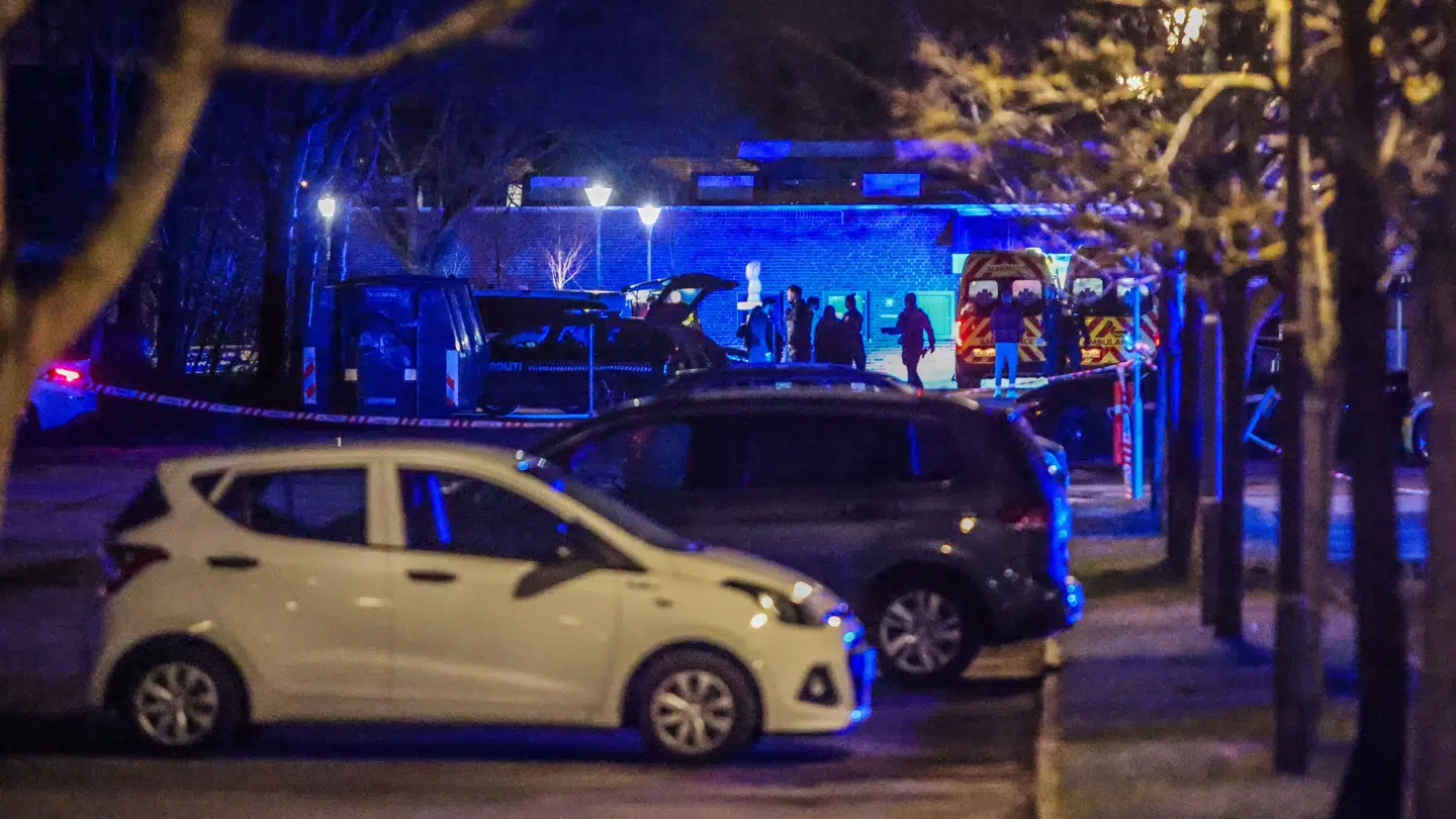 Stort mængde politi til stede i Greve lørdag aften.