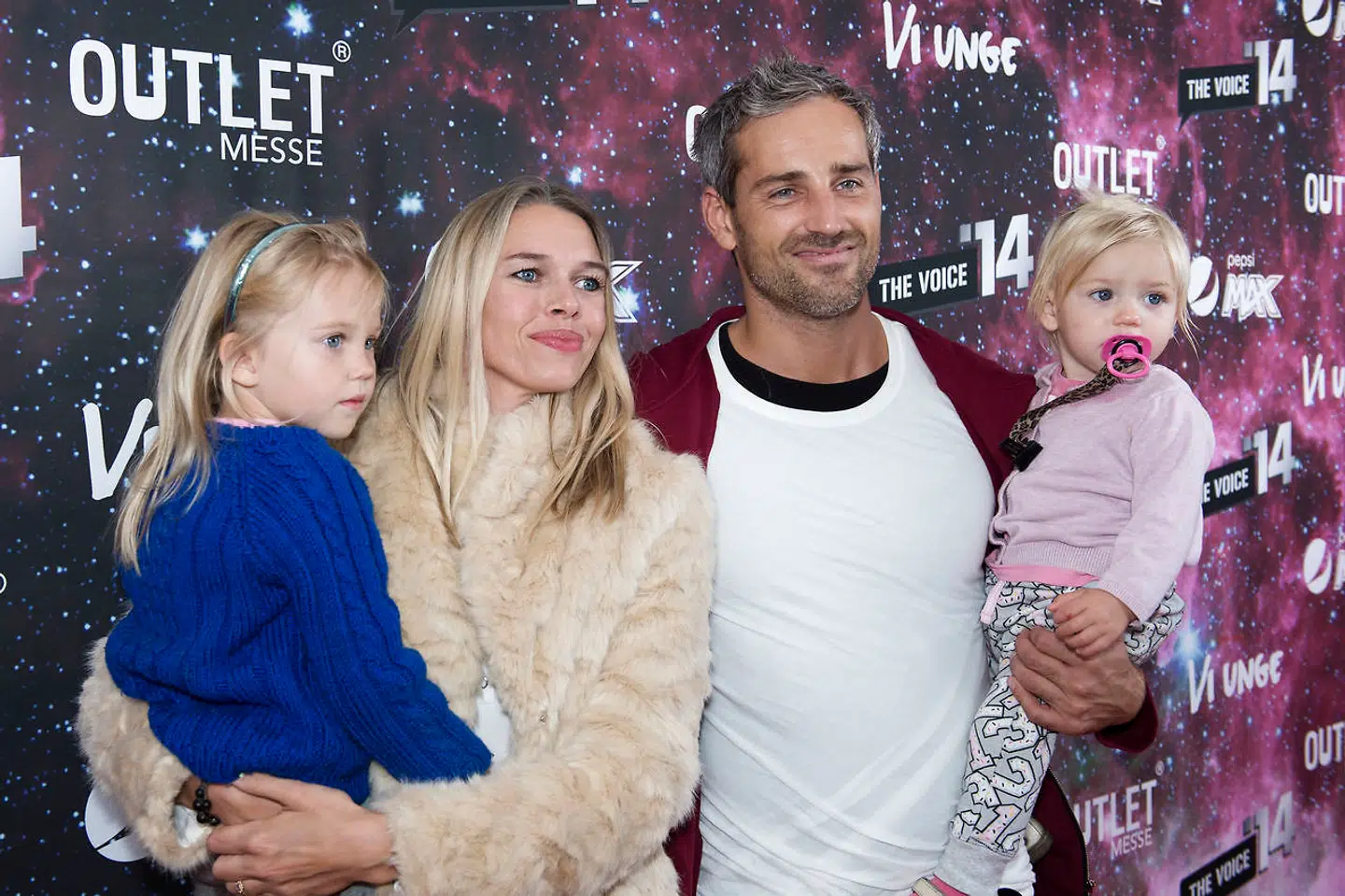 Her ses Oliver Bjerrehuus og ekskæresten Gunnvør med deres to piger. Parret var ikke længere kærester, da de alligevel valgte at få et tredje barn sammen. Det blev sønnen Hugo.