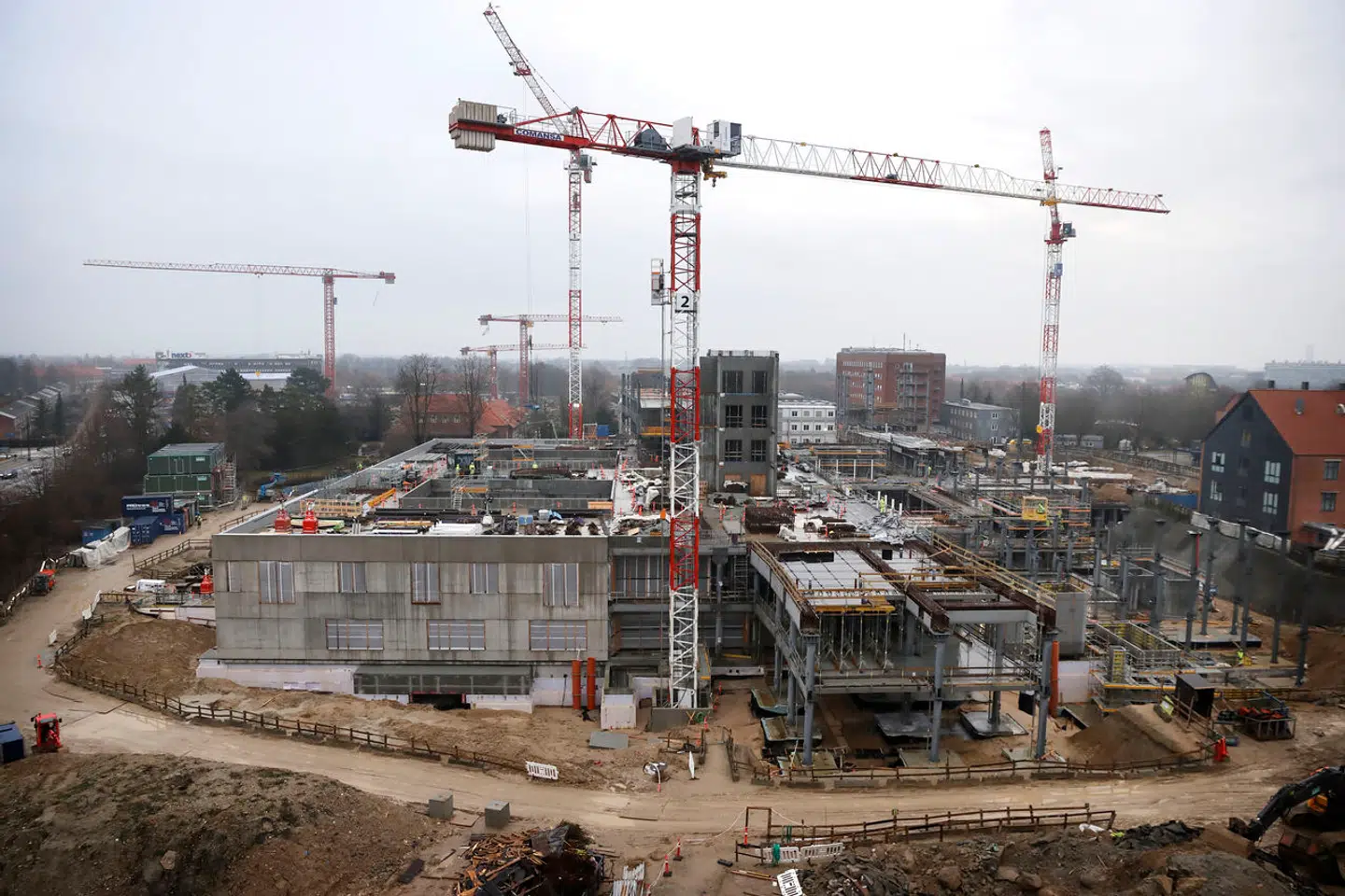 Bispebjerg Hospital skal udvides med et nyt 77.500 kvadratmeter stort akuthus med blandt andet 500 enestuer, men nu skal projektet også en tur omkring retten.