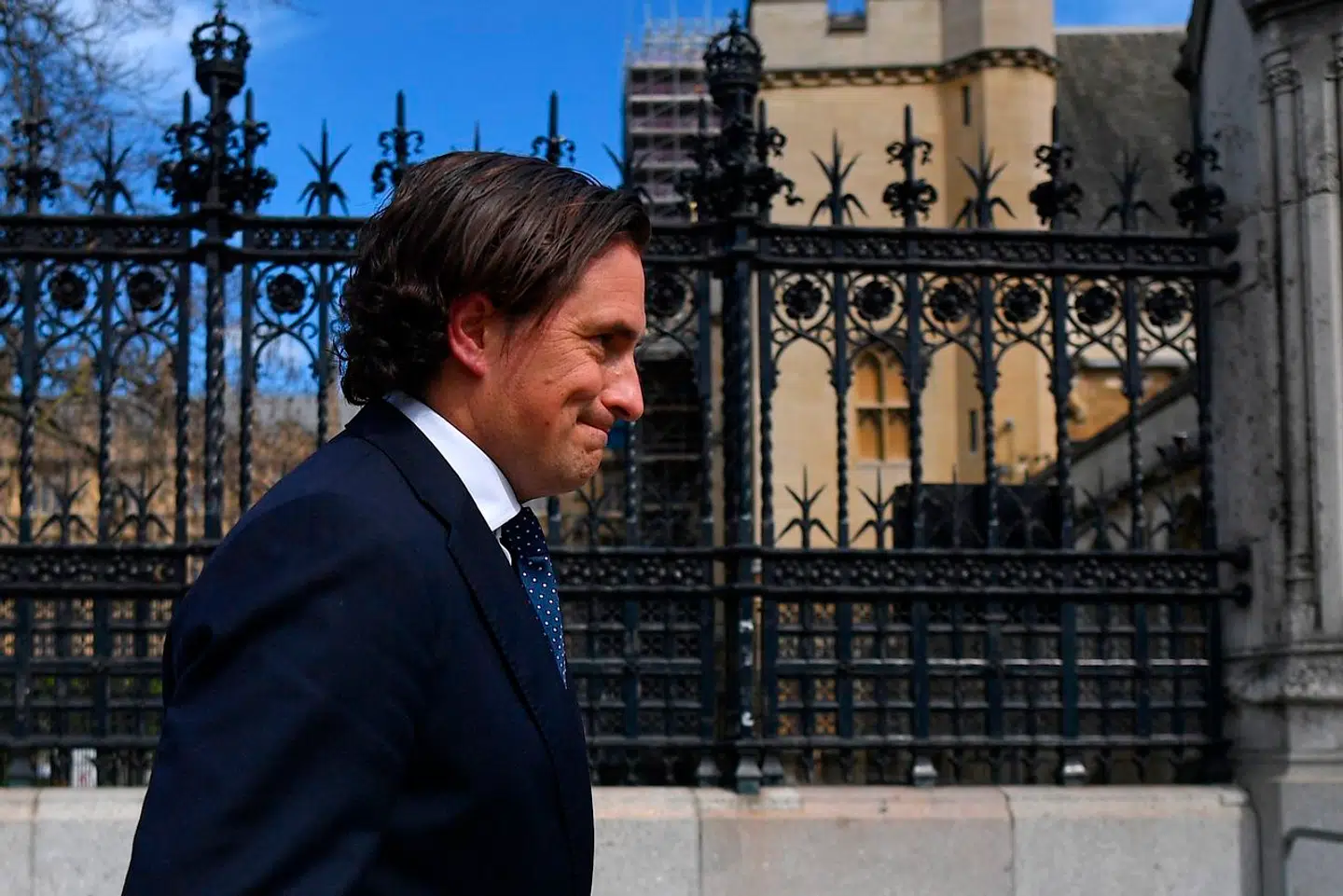 Johnny Mercer er veteranminister og medlem af det britiske regeringskabinet. Han er selv en krigsveteran med tre ture i Afghanistan i 2000erne. I 2017 skrev han den roste bog »We were Warriors«. Nu har han givet et sensationelt vidneudsagn, der ryster den britiske deep state – den politiske, militære og forvaltningsmæssige forsvarsledelse.