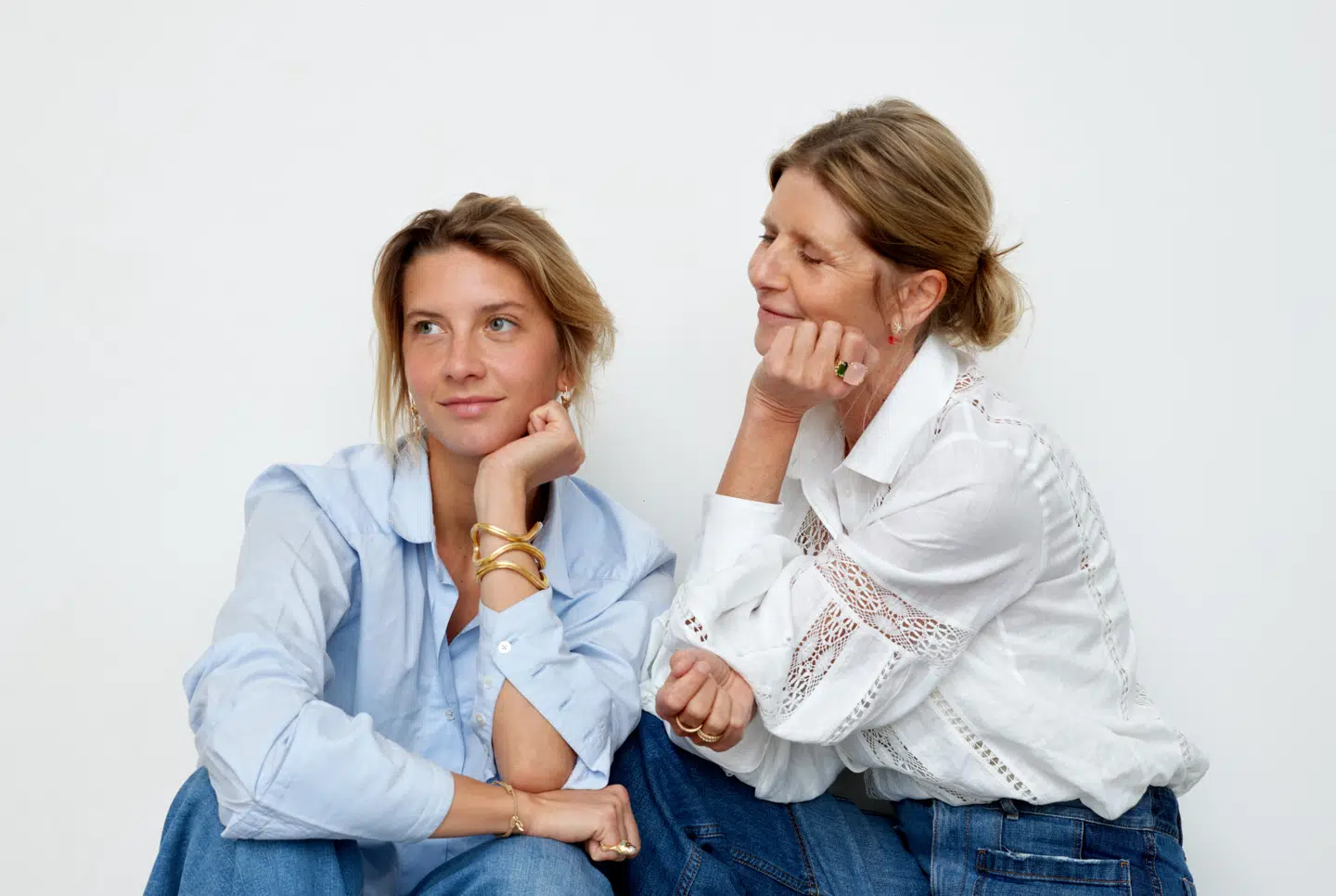 Sofia Lynggaard Norman er tredje generation i OLE LYNGGAARD COPENHAGEN. Her ses hun sammen med anden generation – sin mor – Charlotte Lynggaard.