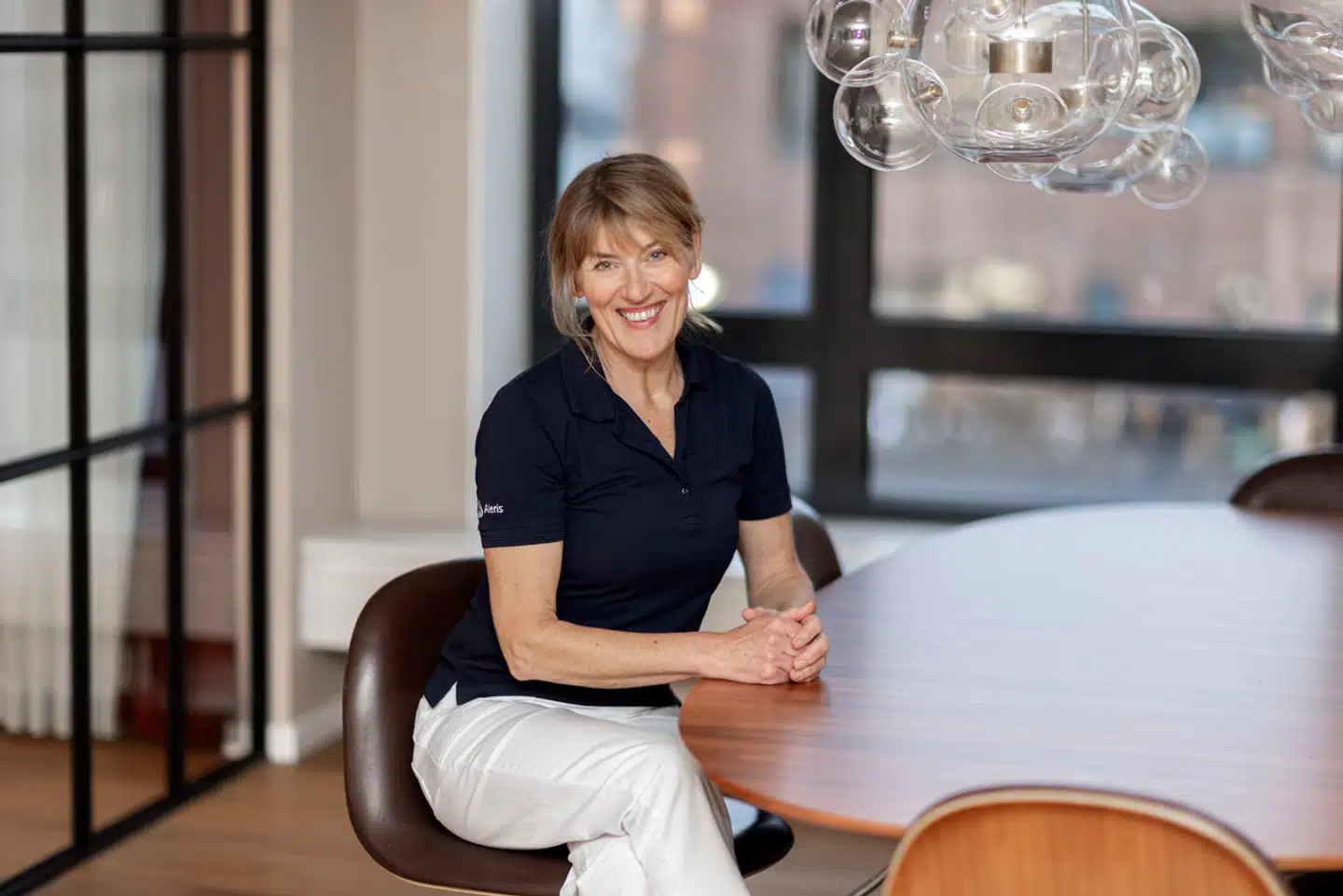 Alice Højer har 35 års erfaring i både det offentlige og private sundhedsvæsen, hvor hun har mødt mange danskere, der har maveproblemer. Tilfældene bliver kun flere, men hun insisterer på, at man selv kan gøre meget for at forbedre sin tilstand.