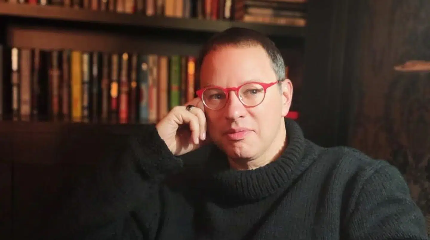 Roy Horovitz er israelsk teaterinstruktør.