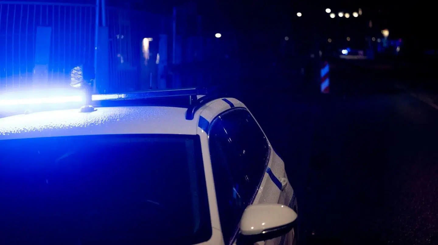 En person kedeldragt har angiveligt blottet sig på hovedgaden i Aarup.