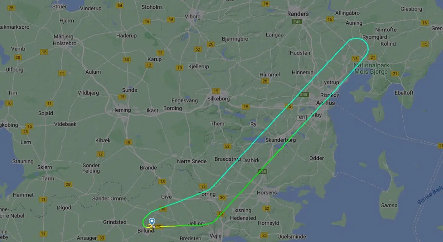 Her ses, hvordan SK 1498 fra Billund til Stockholm vendte om over Djursland og fløj tilbage.