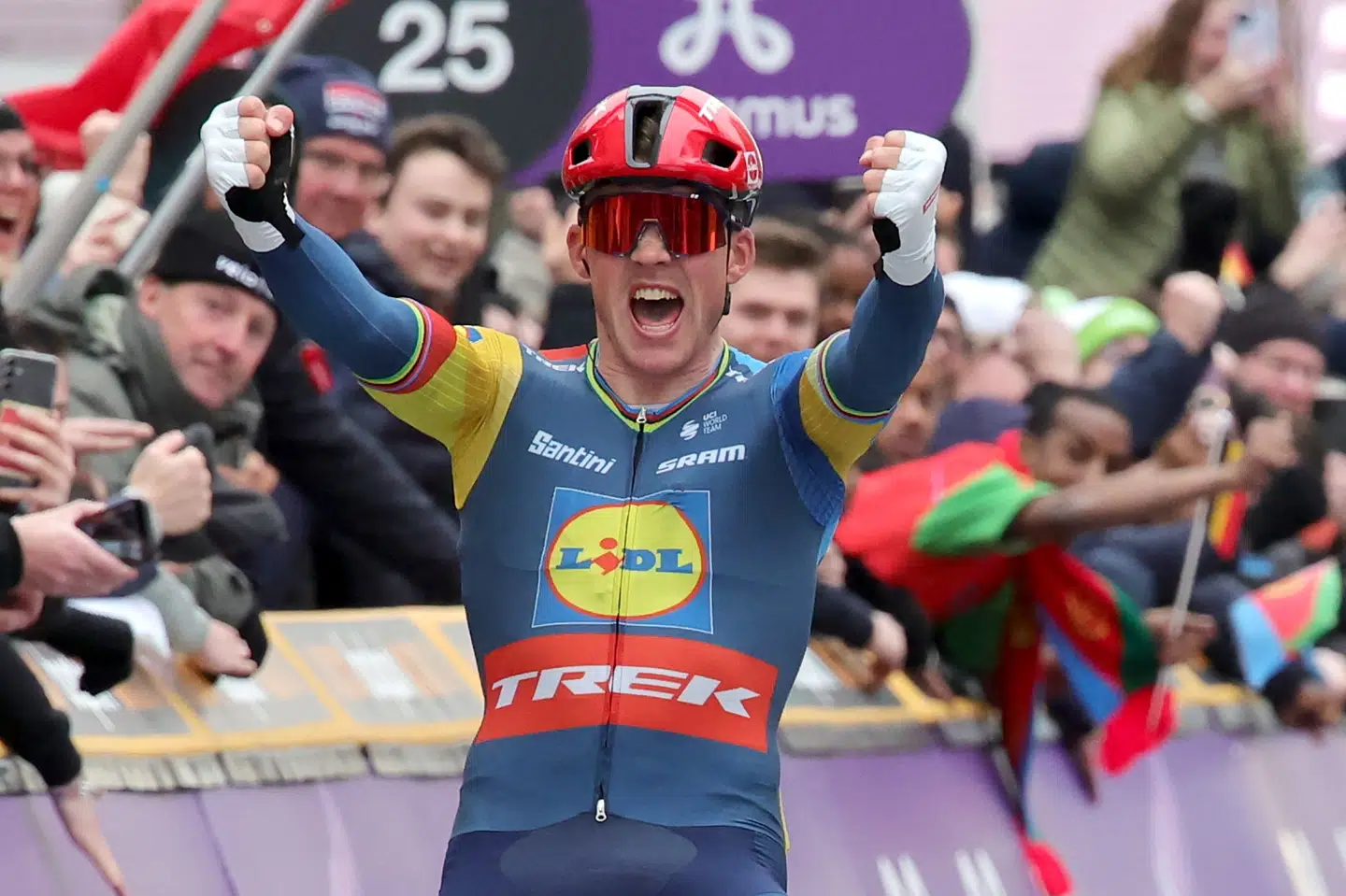 Mads Pedersen vandt tidligere i marts klassikeren Gent-Wevelgem. Og danskeren, der var udsat for et styrt i onsdags, håber på endnu et stort resultat i monumentet Flandern Rundt. (Arkivfoto).