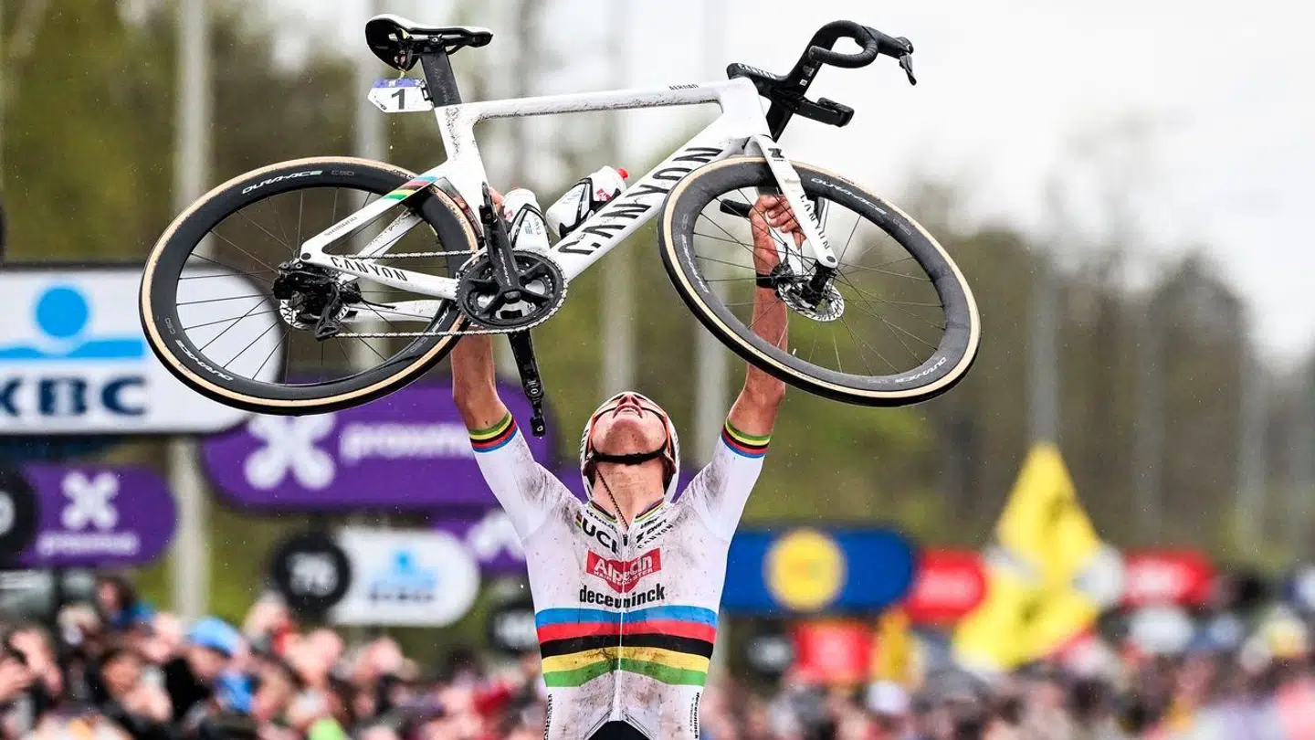 Mathieu van der Poel var igen urørlig ved Flandern Rundt.