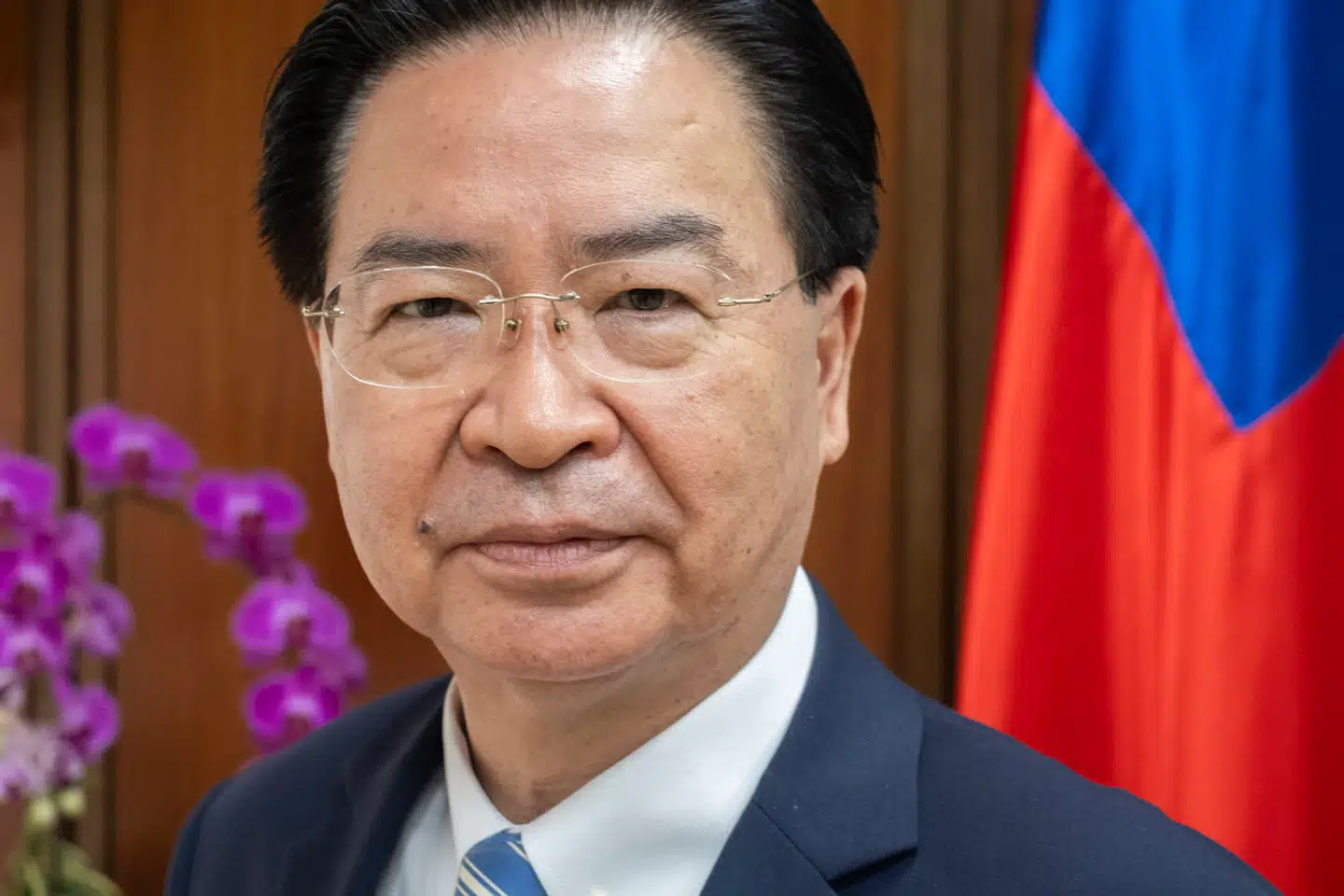 Taiwans udenrigsminister Joseph Wu retter skarp kritik af Danmarks praksis, der stempler taiwanere som værende fra Kina, når de kommer til Danmark og modtager sine opholdspapirer. Han advarer også om muligheden for, at Kina kan se sit snit til at udnytte situationen.