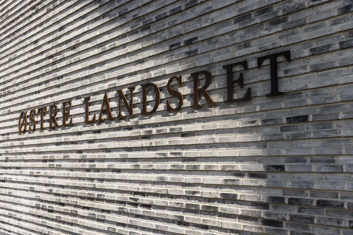 I en sag om overgreb mod børn på sociale medier har en 60-årig mand fået en mildere straf ved Østre Landsret. Det oplyser hans forsvarer. Straffen er derfor ændret fra otte års ubetinget fængsel til fem år. (Arkivfoto).