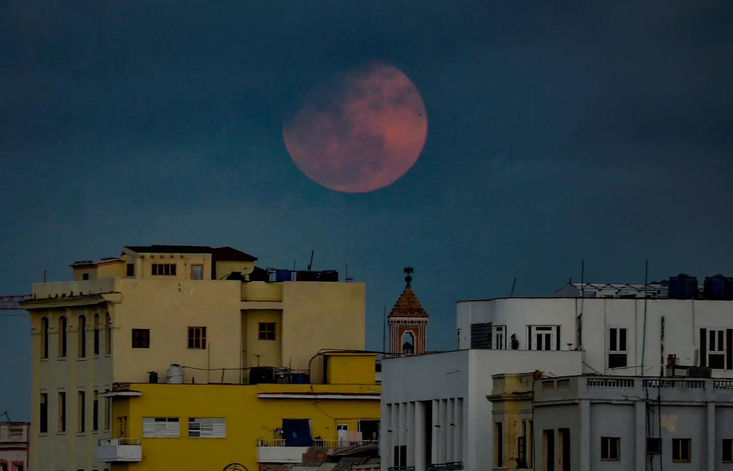Flere af dem, der har oplevet mystiske lyde, var i 2016 været ansat på USAs ambassade i Havana i Cuba.