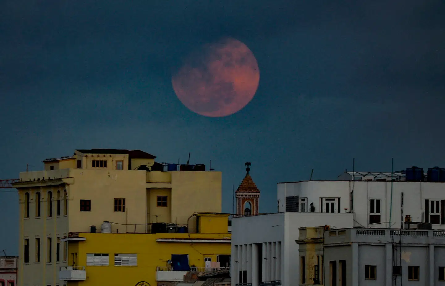 Flere af dem, der har oplevet mystiske lyde, var i 2016 været ansat på USAs ambassade i Havana i Cuba.