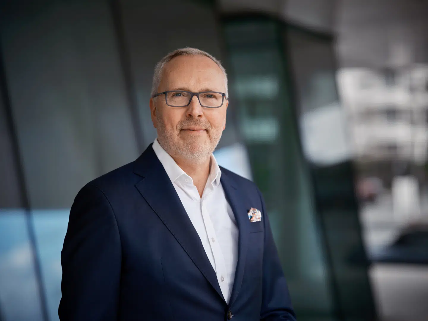 Ole Sloth Hansen er råvarestrateg hos Saxo Bank. Han tilsluttede sig Saxo Bank for 17 år siden efter 20 år i London.