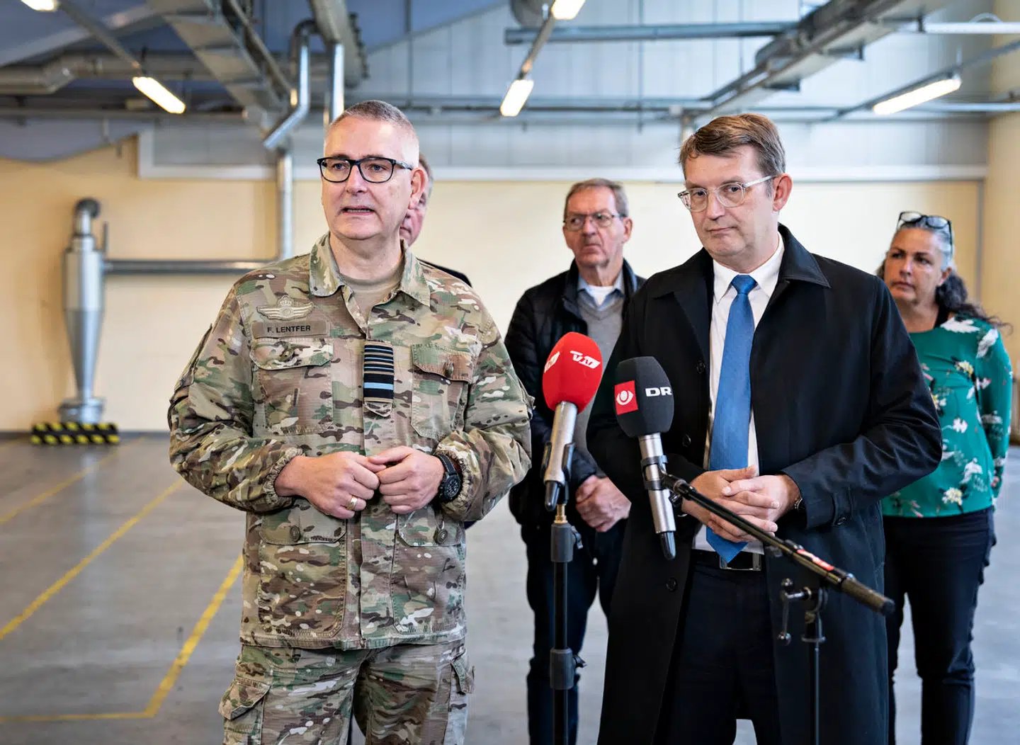 Forsvarschefen, Flemming Lentfer, blev onsdag fyret af forsvarsministeren, efter at »Iver Huitfeldt«-fregattens missiler fejlede under et angreb fra houthierne i Det Røde Hav. Men skete den fyring på et sagligt grundlag? Og er ministeren selv uden ansvar?