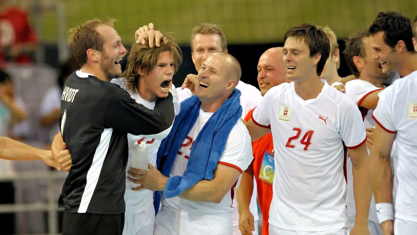 Mikkel Hansen har netop tordnet bolden op i hjørnet mod Rusland efter slutfløjt ved OL i 2008.