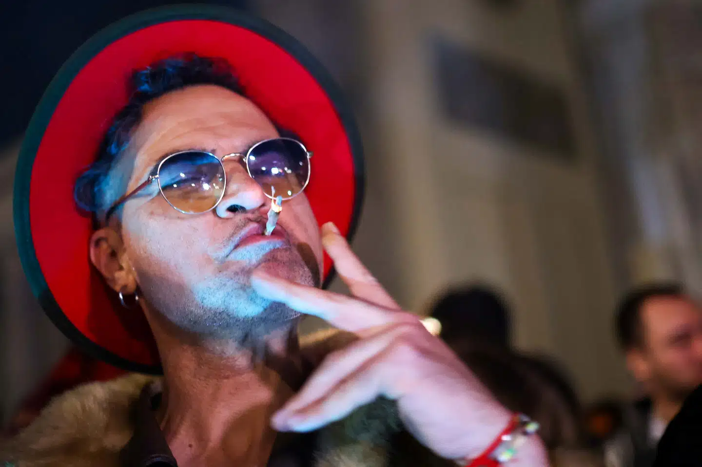 En tysk mand fejrer legaliseringen af cannabis 1. april. Foto: Christian Mang, Reuters, Scanpix.