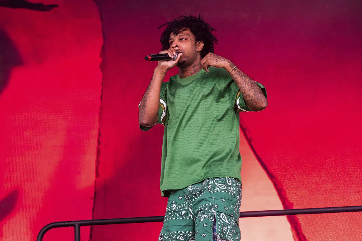 Den amerikansk-britiske rapper 21 Savage optræder for første gang på dansk jord, når han til sommer gæster Roskilde Festival. (Arkivfoto).