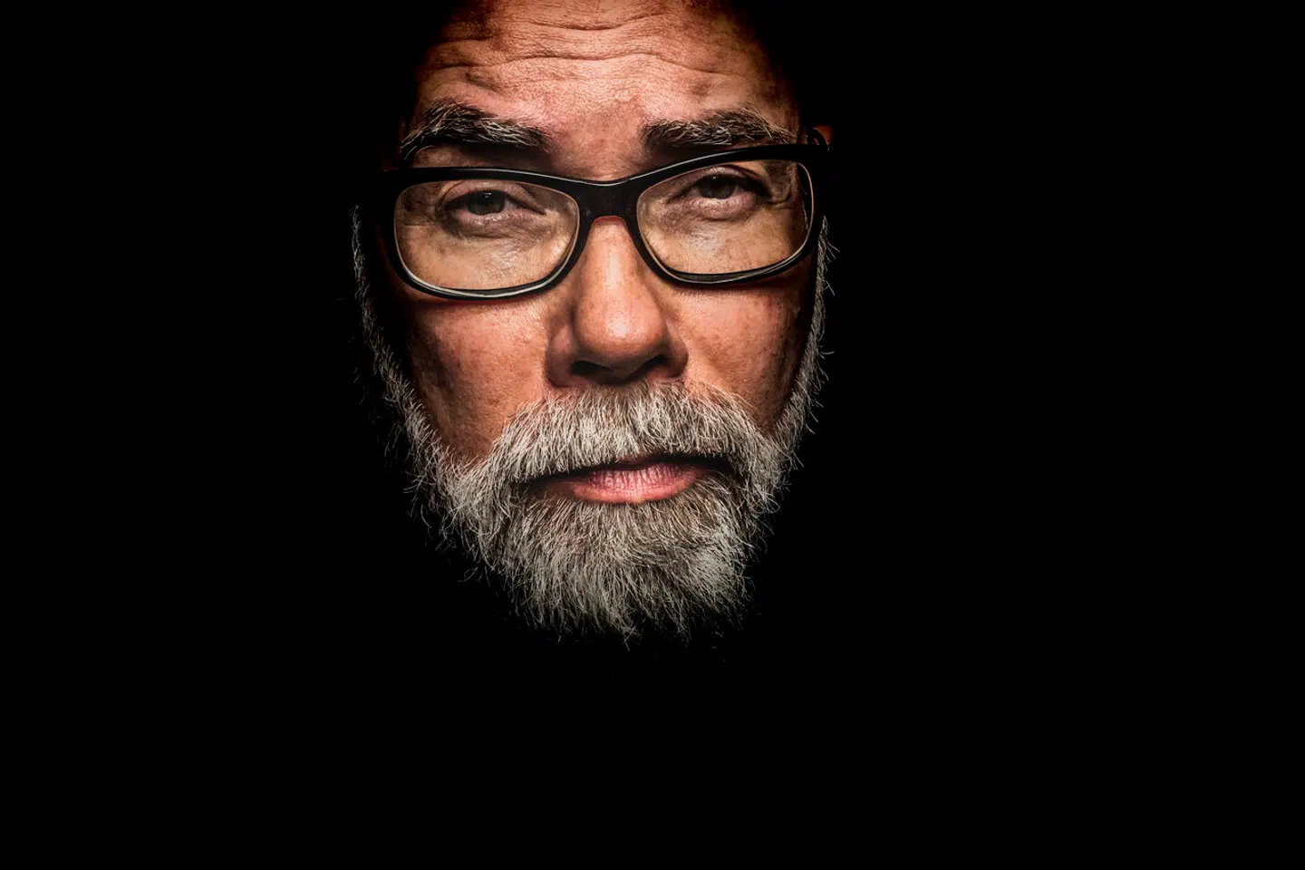 »Det her er måden, jeg kan bekæmpe den tåbelige lov på«: Komikeren Brian Mørk vil stå på mål for ytringsfriheden, koste hvad det vil – også hvis det koster en fængselsstraf. Arkivfoto: Søren Bidstrup