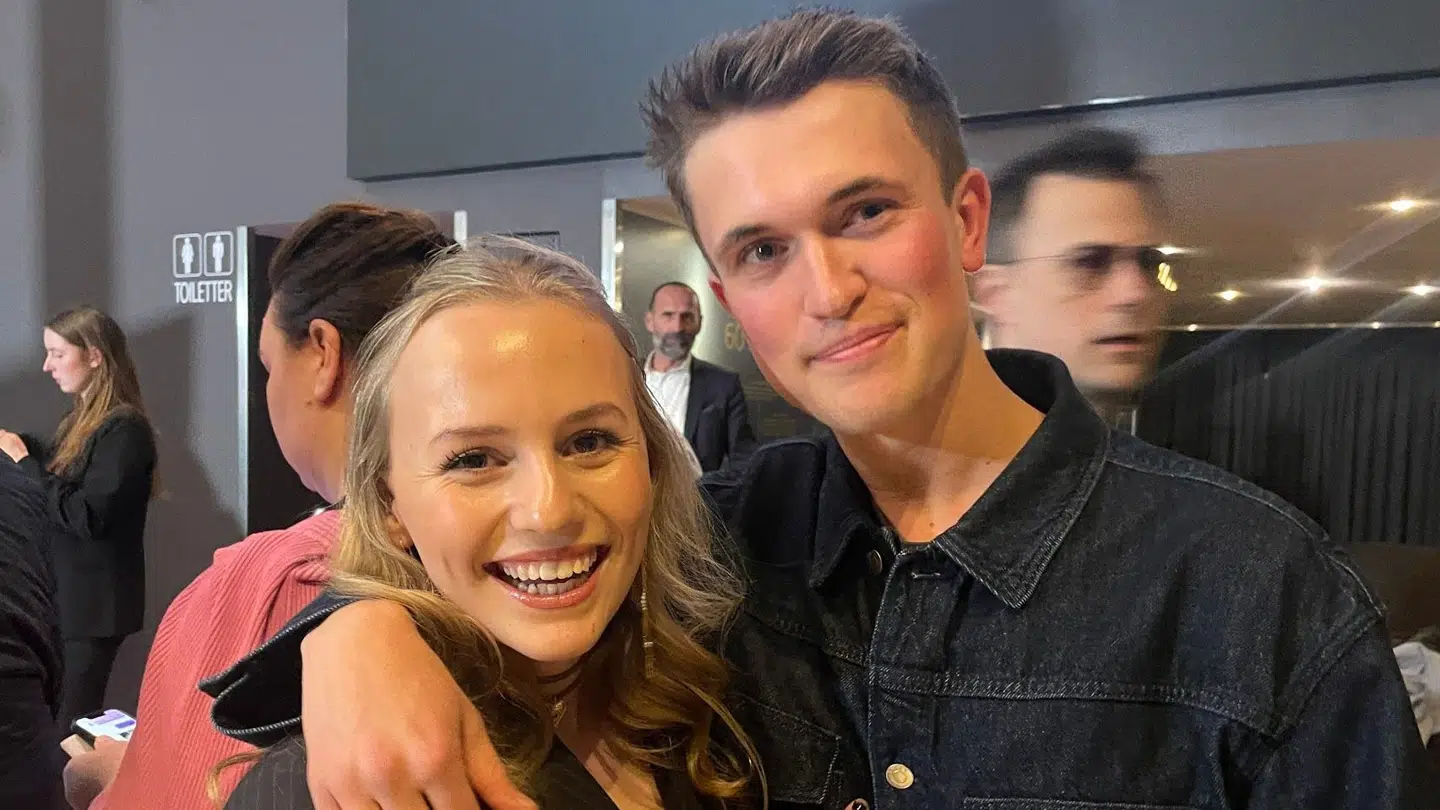 Flora Ophelia med sin kæreste Asger Flader Heilmann.