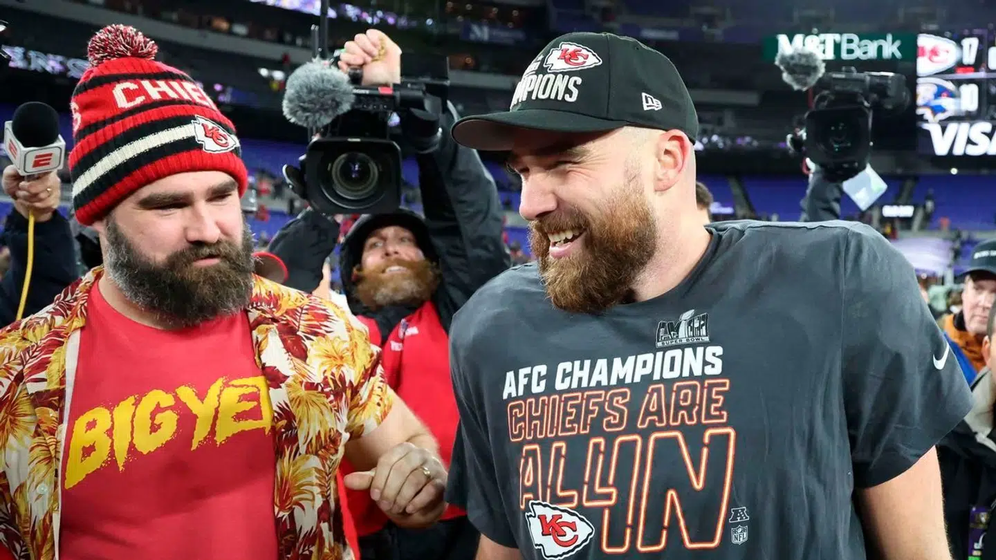 Brødrene Jason og Travis Kelce (th.)