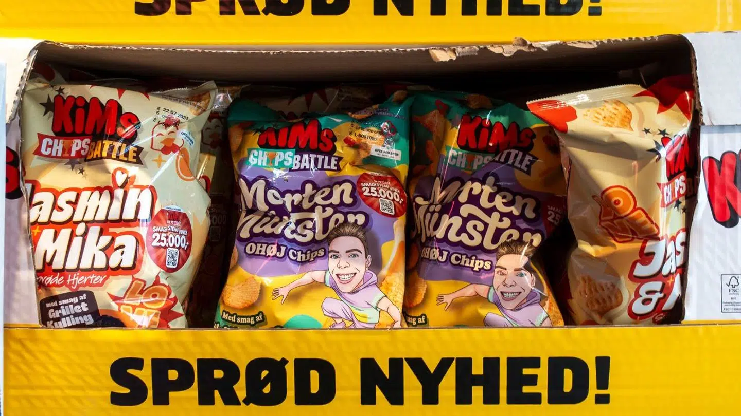 Danmarks største influencere kæmper om, hvilke af deres signaturchips, der smager bedst og sælger mest som led i Kims stortanlagte reklamekampagne "Kims Chips Battle". Anders Hemmingsen, Gutterne, Morten Münster og Jas & Mika promoverer chips. Nu har kampagnen fået kritik.
