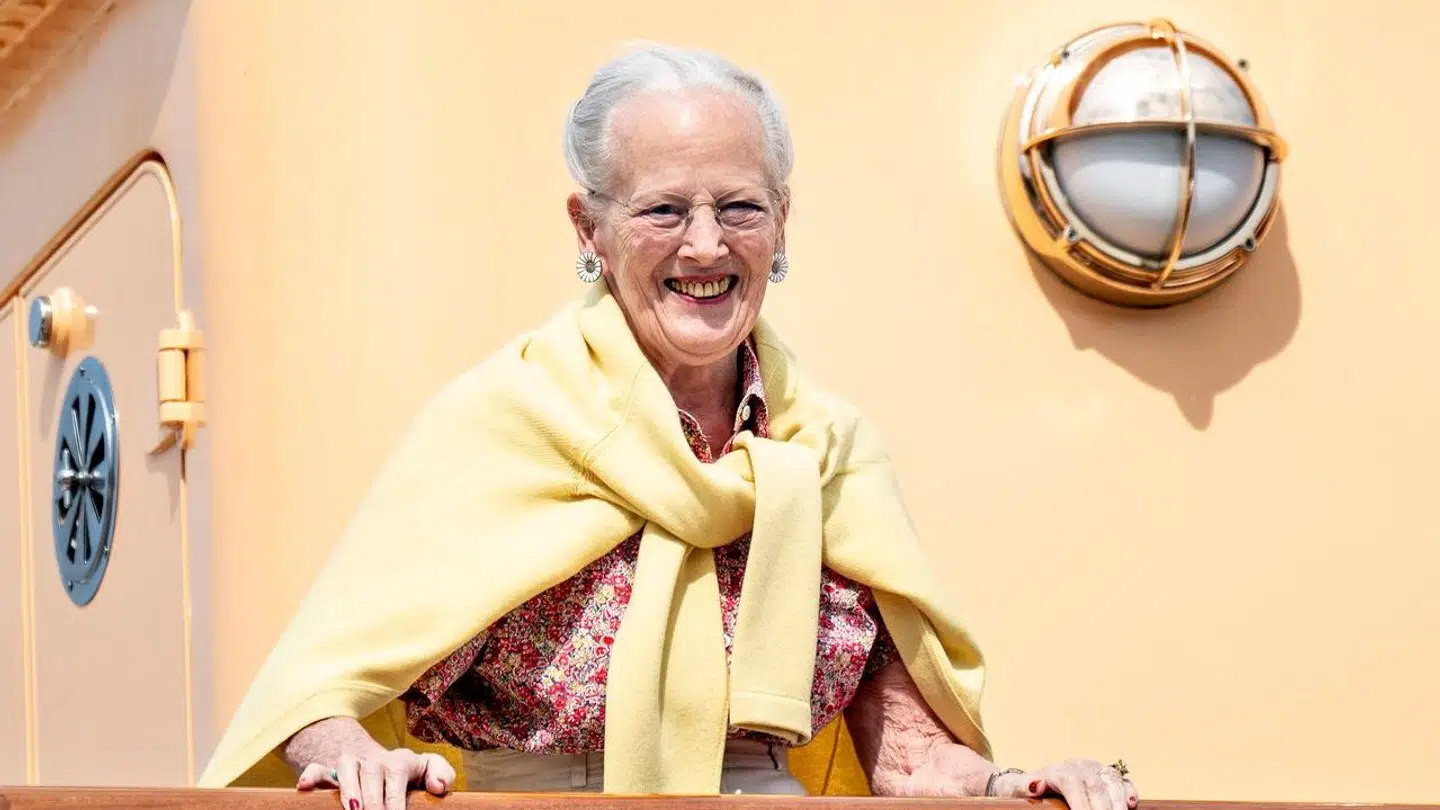 Dronning Margrethe på kongeskibet Dannebrog i 2021.