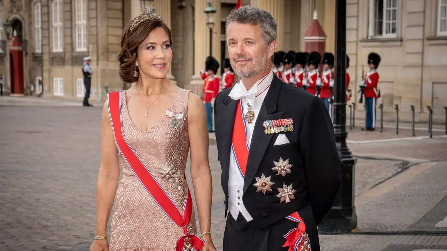 Kong Frederik høster roser og opmærksomhed verden over for sin udtalelse om branden på Børsen.