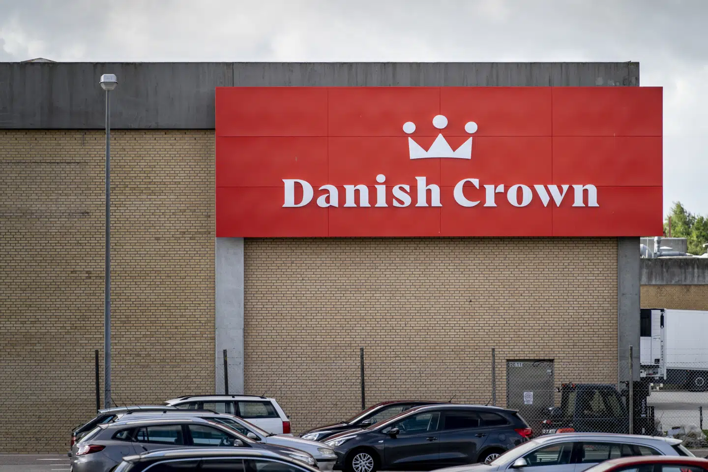 Beslutningen om at lukke slagteriet i Ringsted vil frigøre cirka en kvart milliard kroner, skriver Danish Crown i en pressemeddelelse. (Arkivfoto).