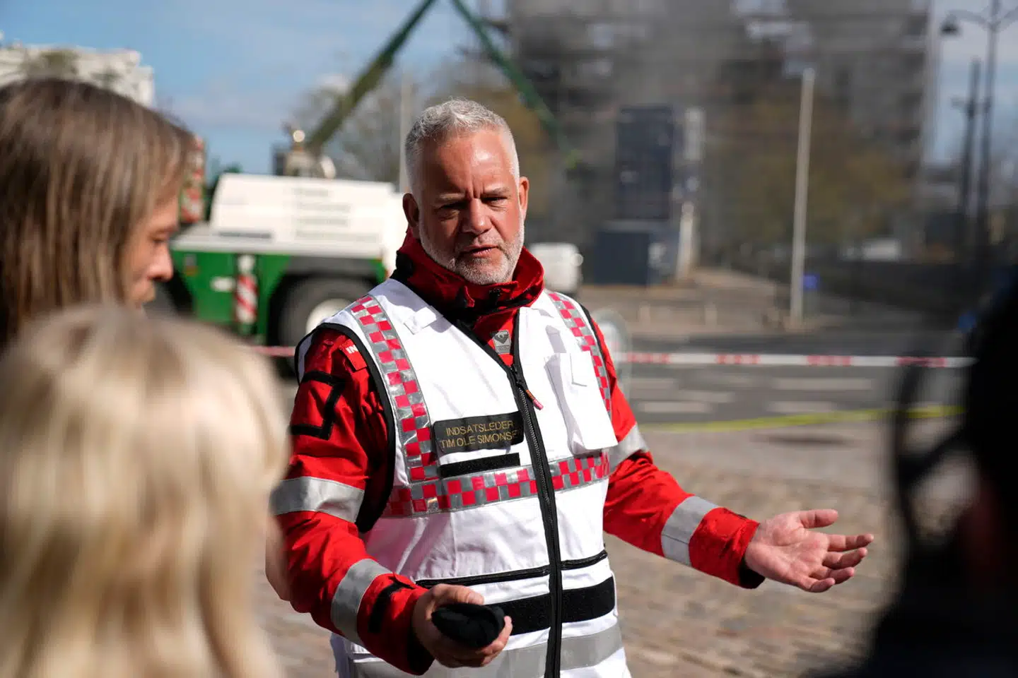Indsatsleder Tim Ole Simonsen var første brandmand på stedet, da Hovedstadens Beredskab tirsdag morgen rykkede ud til en automatisk brandalarm på Børsen, og han nåede at se, hvor i bygningen brandalarmen var gået.