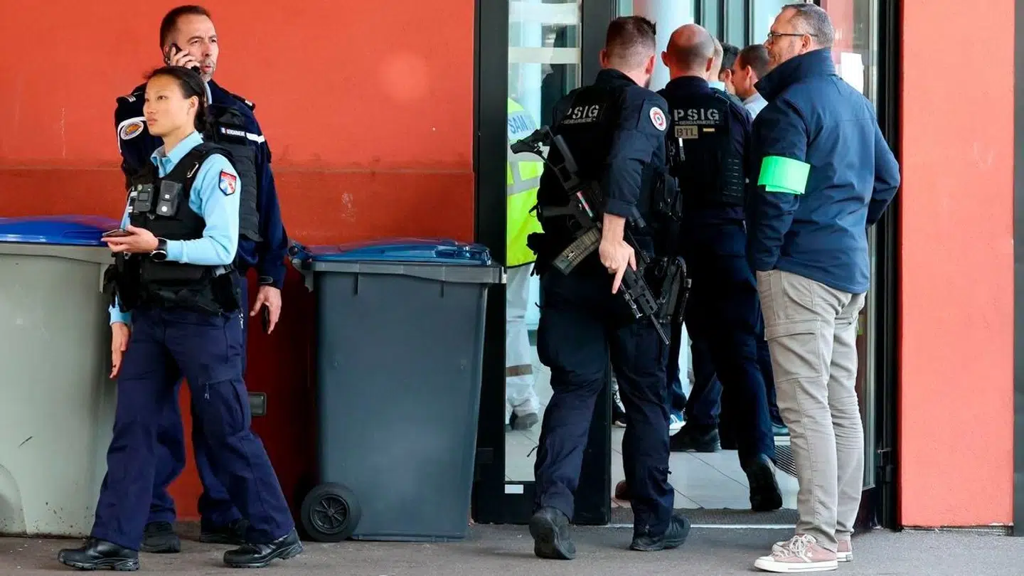 To piger er torsdag blevet stukket ned i den østfranske by Souffelweyersheim.