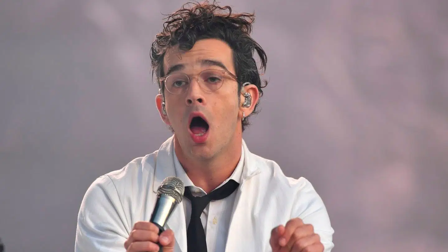 Matt Healy var et kontroversielt bekendtskab for Taylor Swift, mente hendes fans. En del af teksten på det nye album handler også om, hvordan hun mener, hun kan ændre omverdens opfattelse af en kontroversiel kæreste, men at det ikke lykkes.