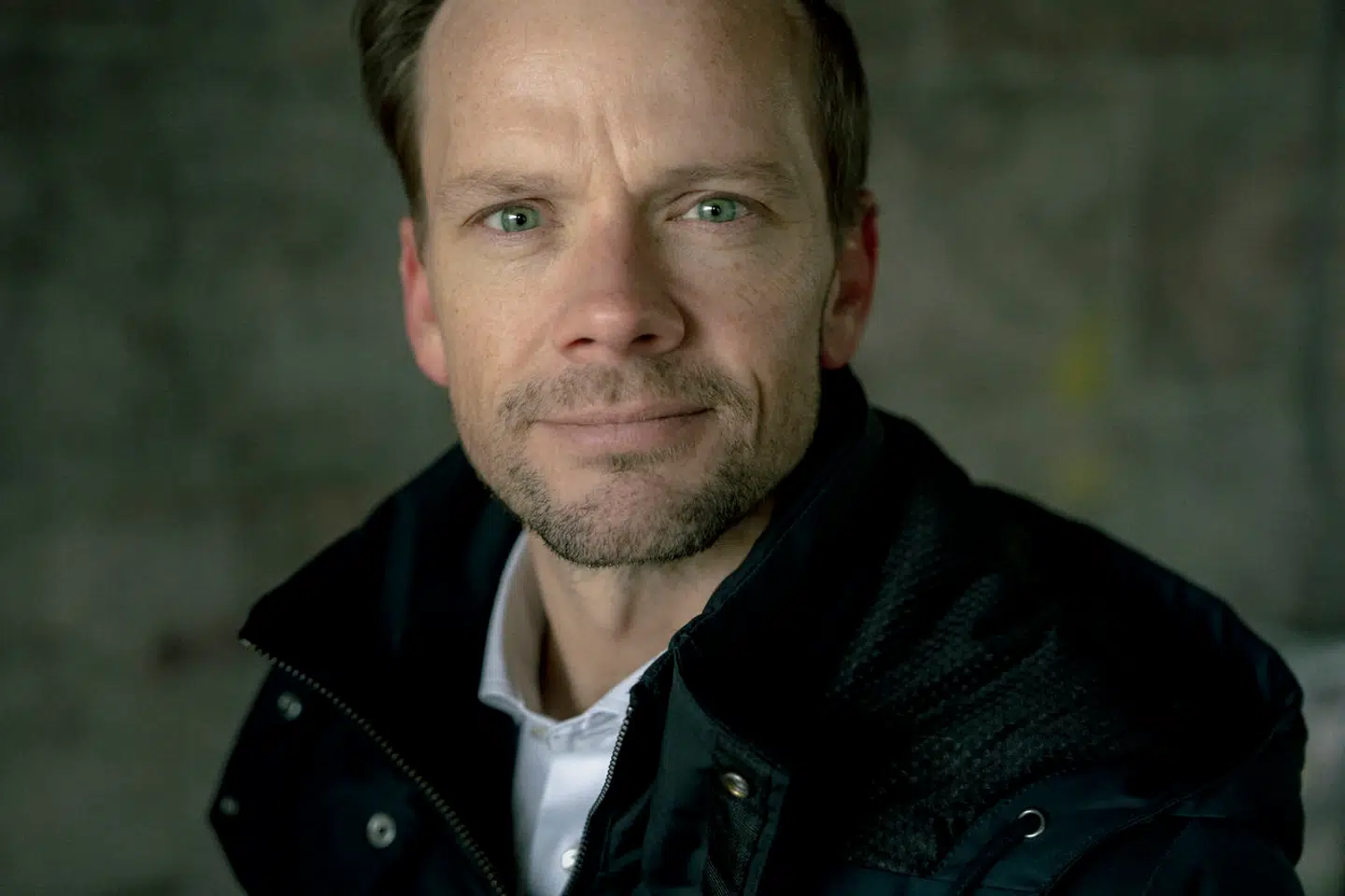 Peter Hummelgaard (S) erkender, at han har fejlciteret den svenske statsminister, men han står ved sin pointe, som er, at Danmark ikke må ende som Sverige.