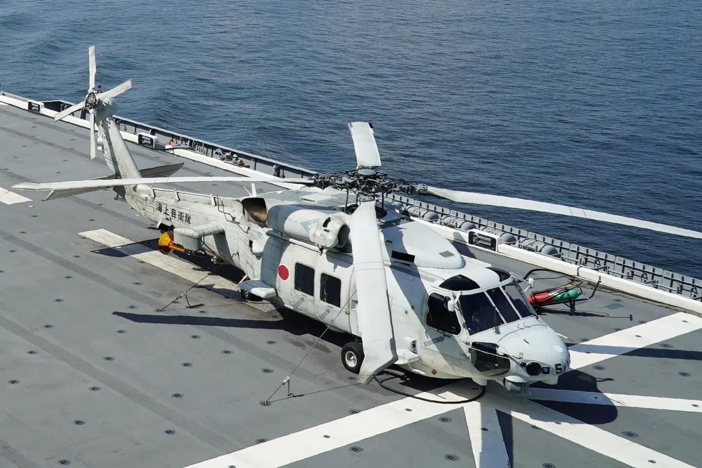 Kommandocentralen mistede forbindelsen til den ene helikopter klokken 22.38 lørdag aften. (Arkivfoto).