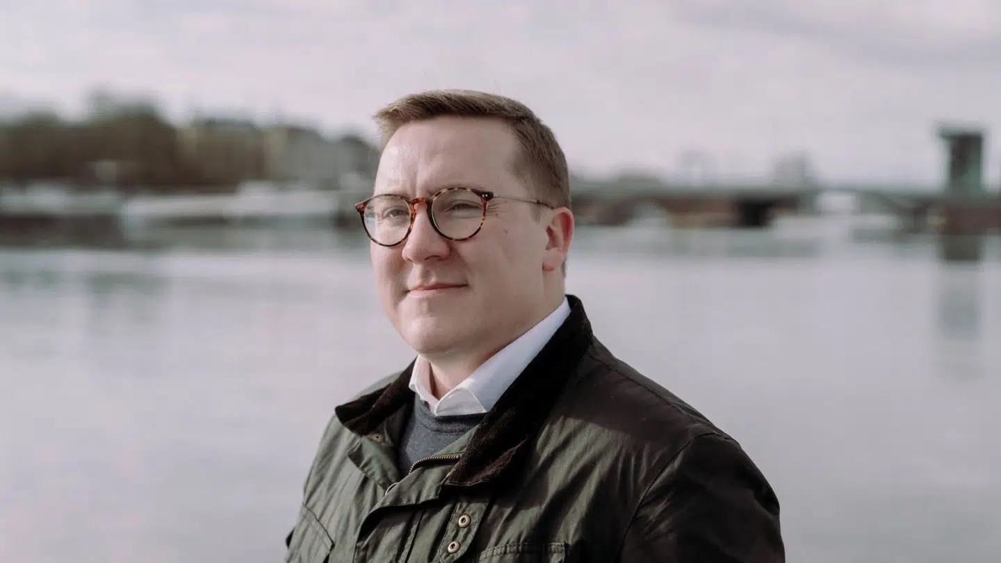 Bergur Løkke Rasmussen deler flere billeder fra sin søns dag.