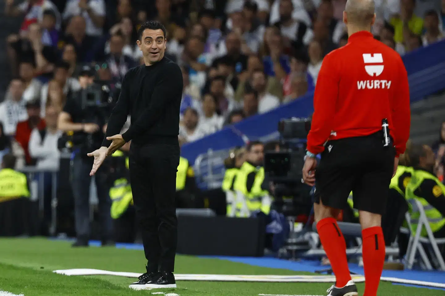 I vanlig stil var Xavi flittigt i kontakt med dommerdelegationen under Barcelonas udekamp mod Real Madrid søndag aften.