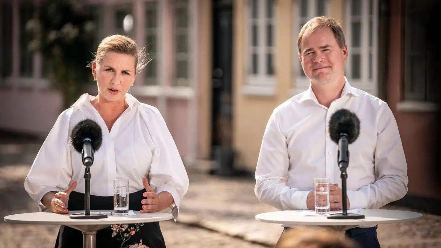 Statsminister Mette Frederiksen og finansminister Nicolai Wammen skylder danskerne mange milliarder, lyder det fra Liberal Alliances skatteordfører Steffen Frølund. (Foto: Mads Claus Rasmussen/Ritzau Scanpix)