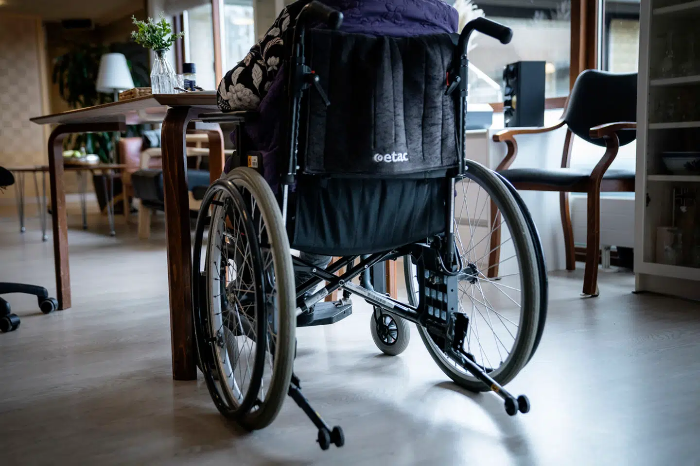 »Jeg frygter ærligt talt, at vi ender i en situation, hvor ingen vil tage ansvar, og de ældre igen bliver taberne,« skriver Mikkel Bjørn om den nye ældrereform.