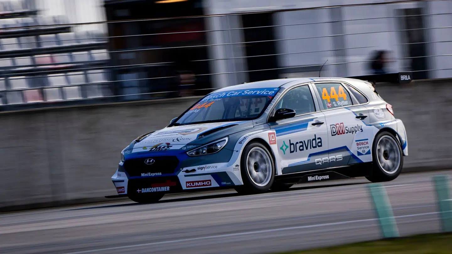 18-årige Silas Rytter triumferede overraskende to gange i sin debutsæson. Nu er han klar til at gå efter mesterskabet for Insight Racing, som Martin Jensen også står bag.