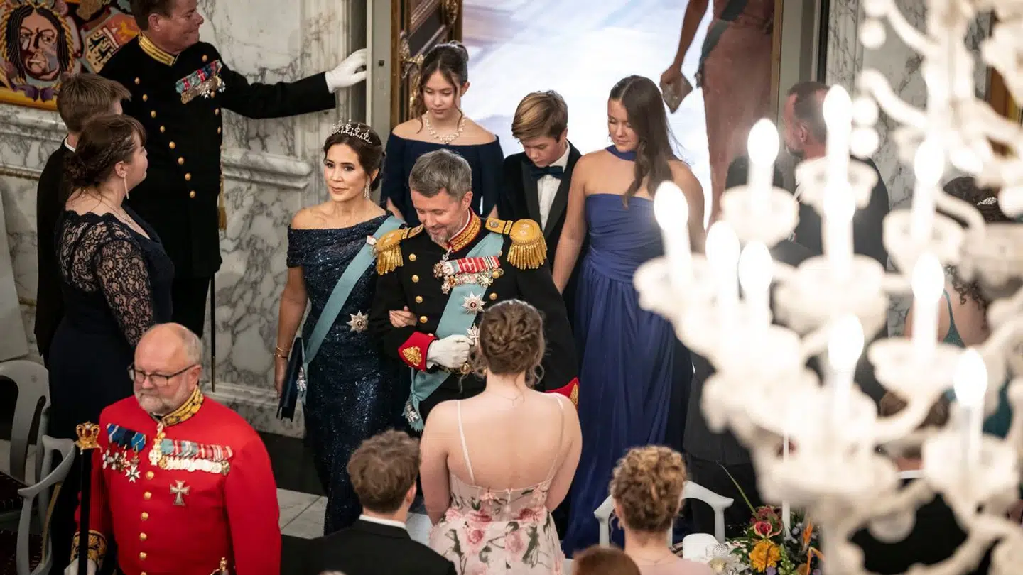 Kronprinsesse Mary og kronprins Frederik under prins Christians 18 års fødselsdag, som fejres med en gallamiddag på Christiansborg Slot.