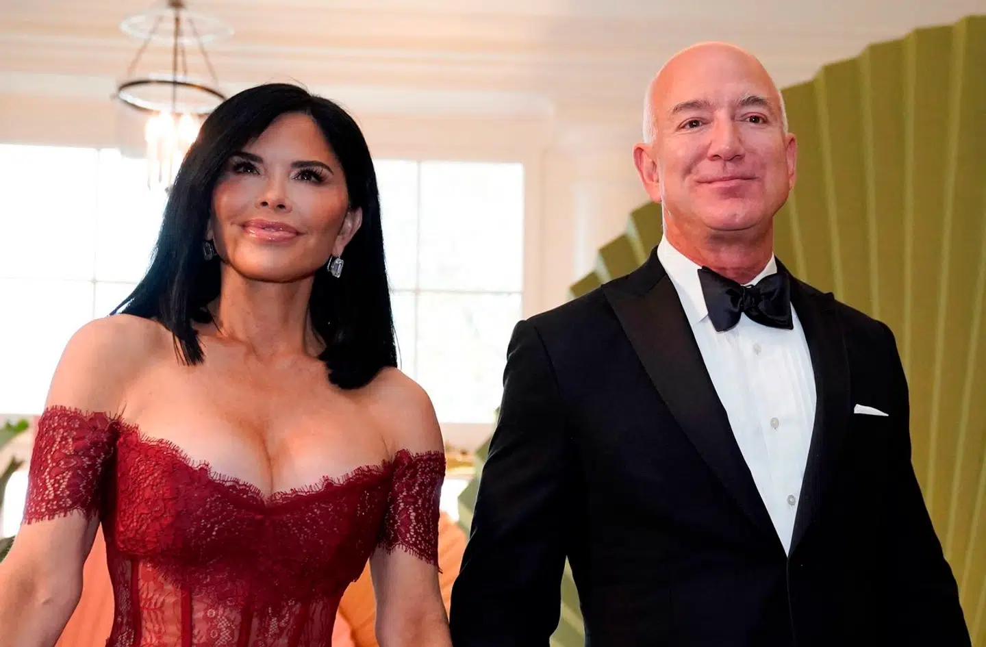 Jeff Bezos og Lauren Sanchez blev forlovet i 2023.