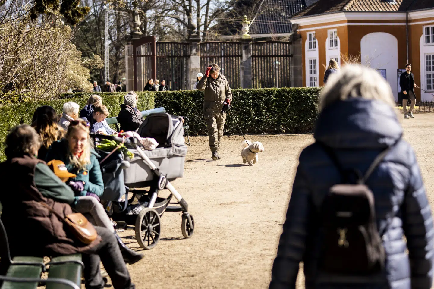 - Det ser lunt ud, og det er jo helt anderledes i forhold til det, vi længe har været vant, siger meteorolog om weekendens vejr.