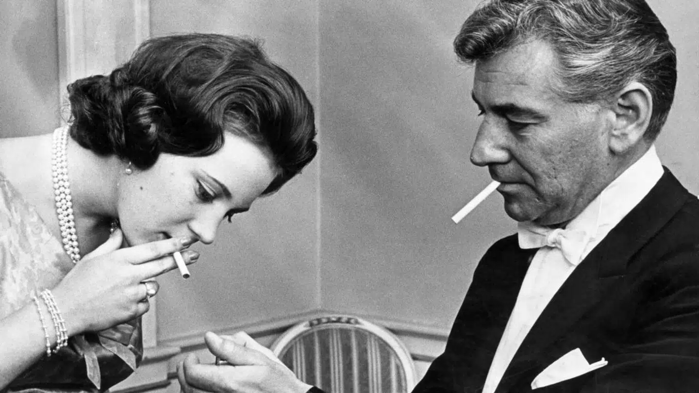 En ung prinsesse Benedikte og komponisten Leonard Bernstein.