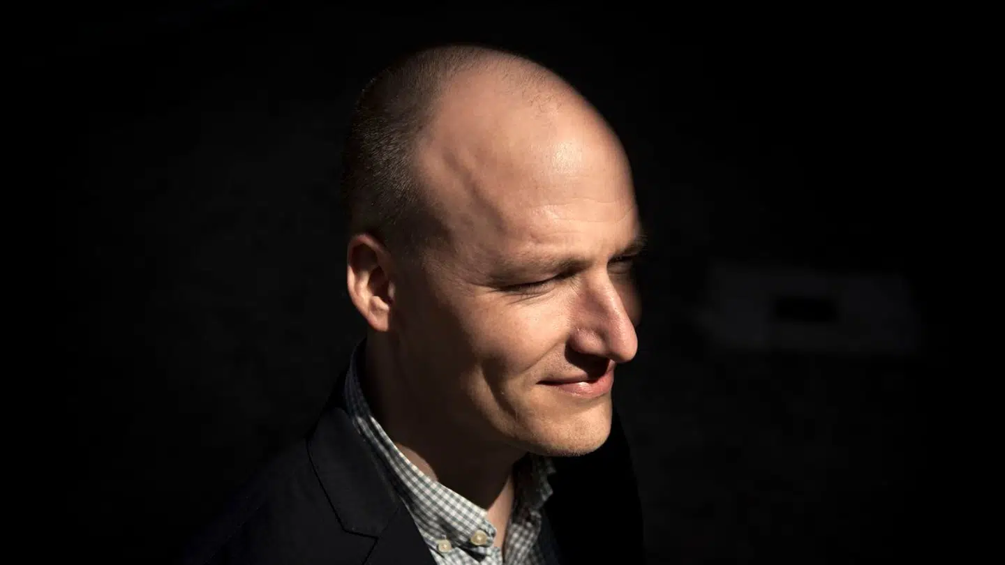 Enhedslistens frontfigur Pelle Dragsted skammer sig over, at han deltog i opløbet på den bank, hvor Pia Kjærsgaard søgte tilflugt efter at være blevet overfaldet på Nørrebro i 1998.