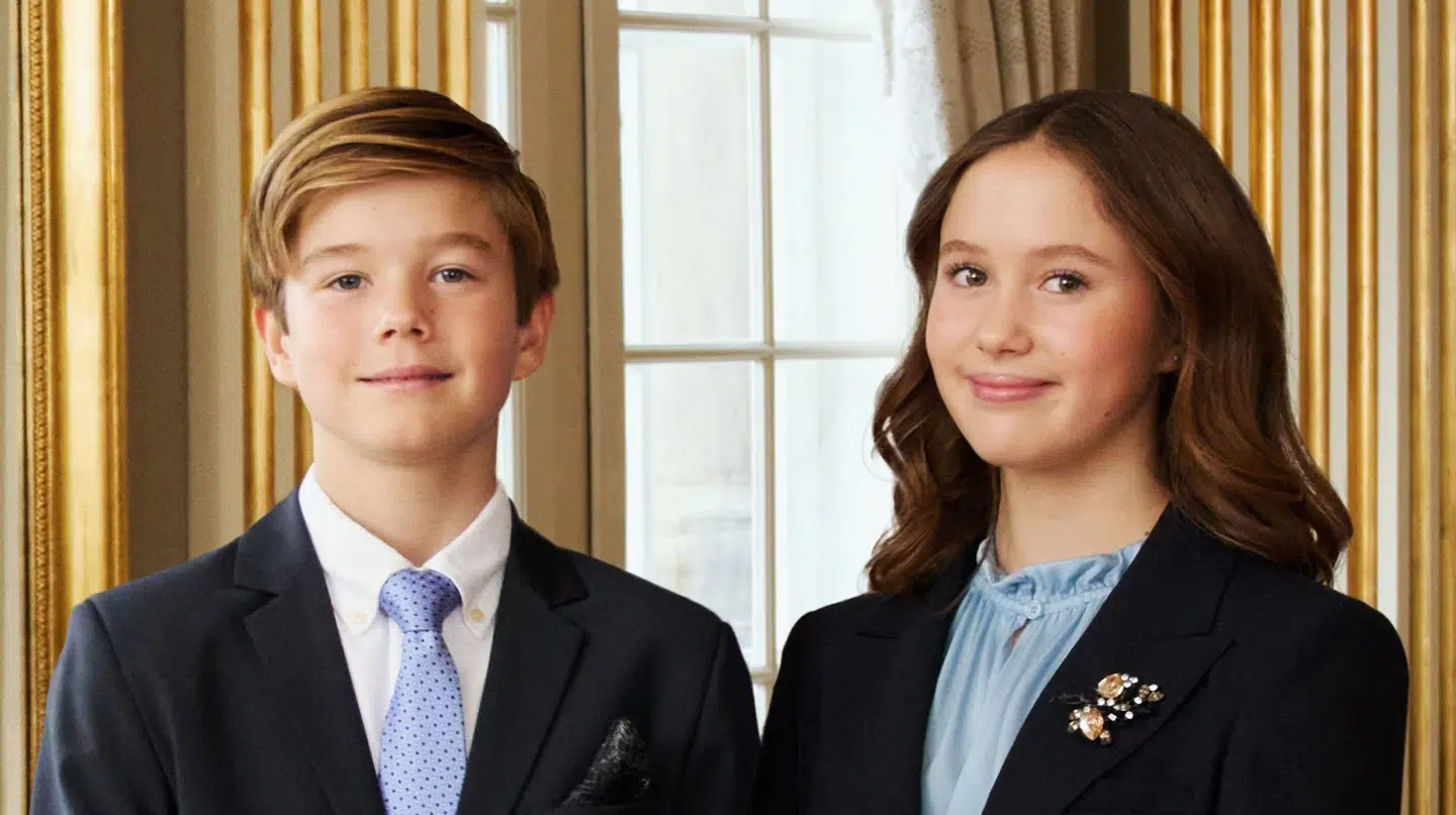 Det er dette billede af prins Vincent og prinsesse Josephine, som er redigeret, og hvor de er blevet rykket tættere på hinanden.