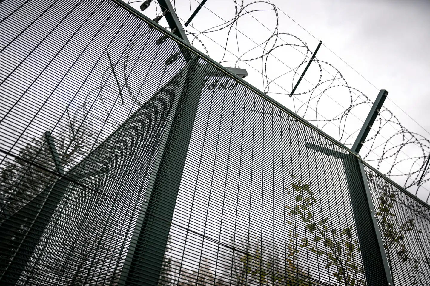 Fredag fremstilles en 34-årig mand i sag om dødsulykke, hvor en kvindelig bilist onsdag mistede livet. Dommeren skal blandt andet tage stilling til, om manden fortsat skal være varetægtsfængslet. (Arkivfoto).