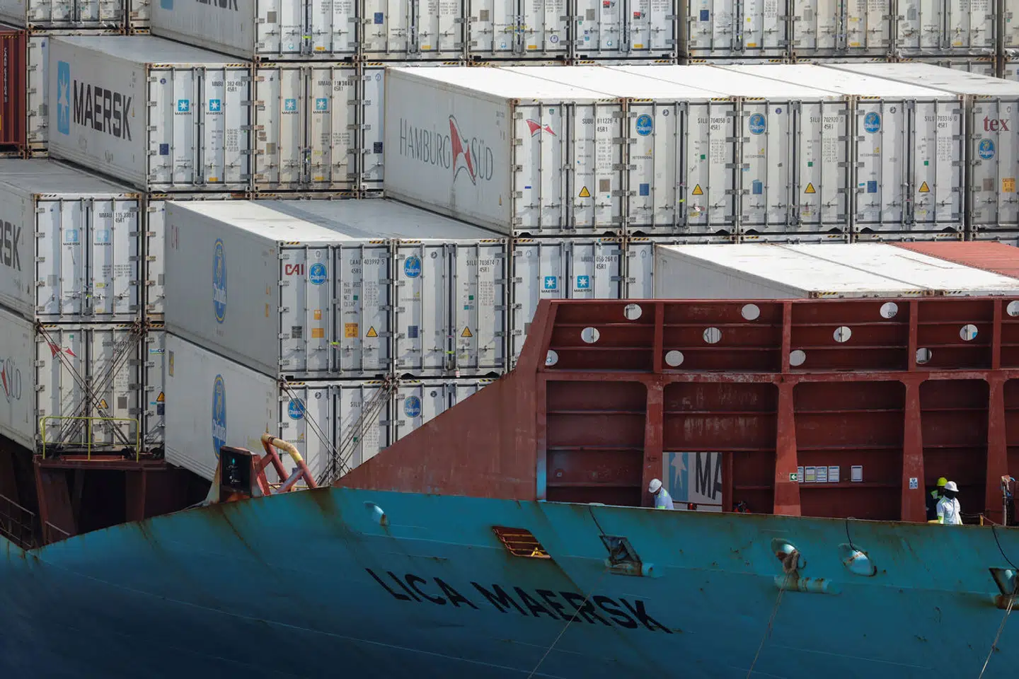 Mærsk-aktien stiger i vejret fredag.