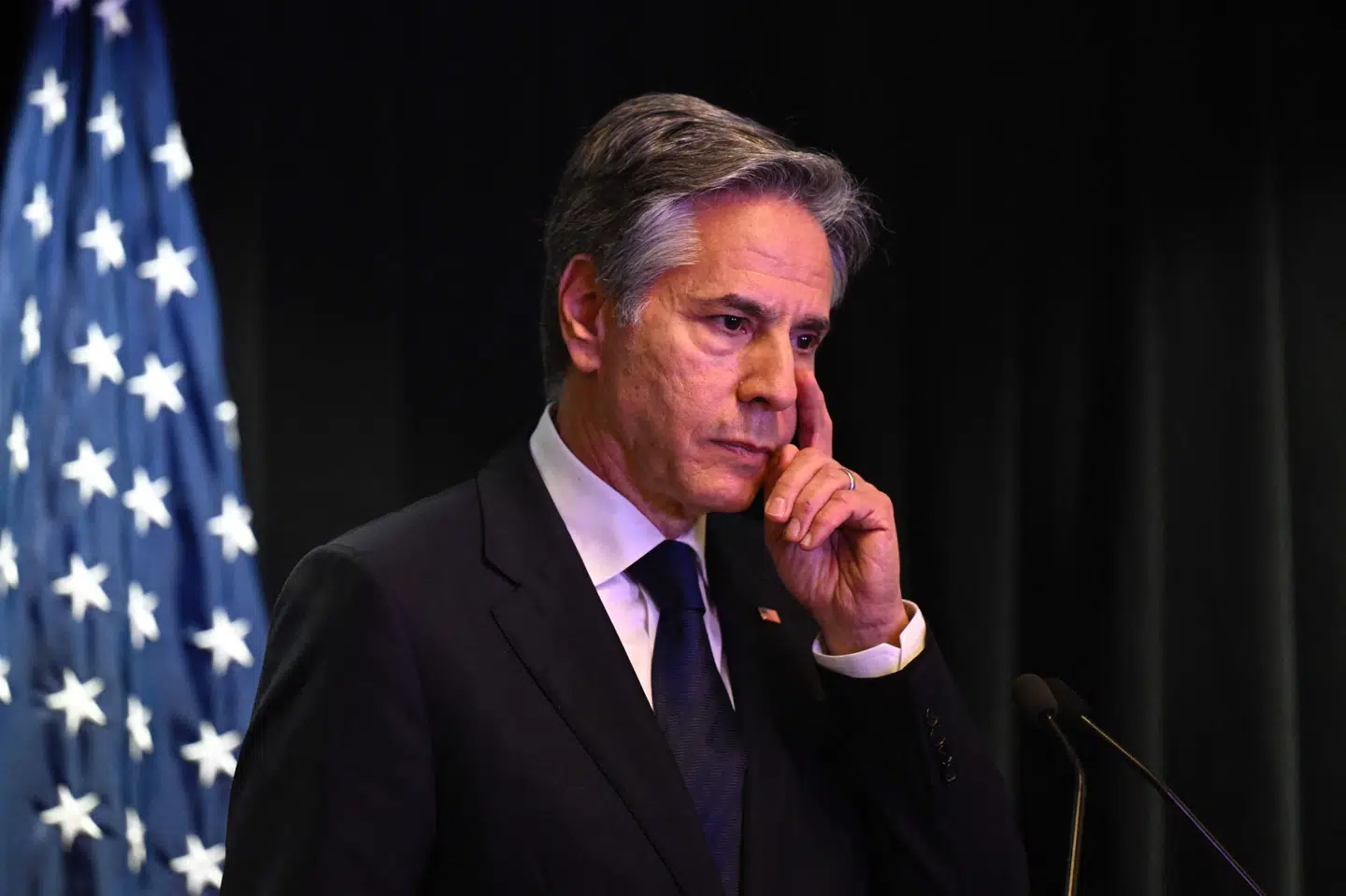 Den amerikanske udenrigsminister, Anthony Blinken, har advaret om, at Washington vil reagere, hvis Kina ikke holder op med at forsyne Rusland med våben og udstyr, som det kan anvende i dets angreb på Ukraine.