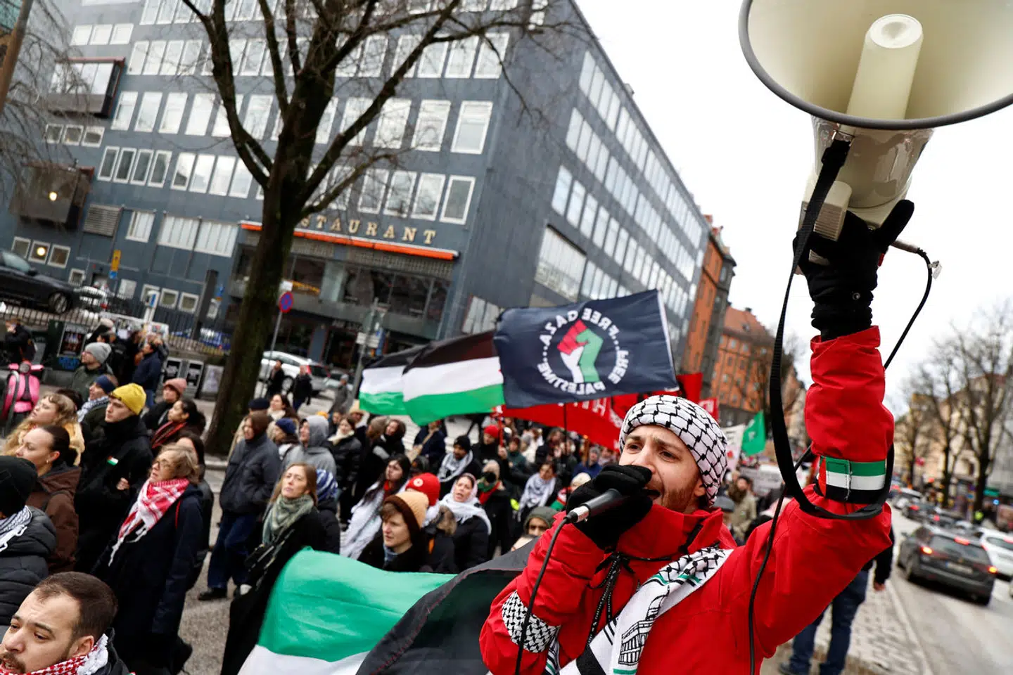 Over 100.000 mennesker forventes at besøge Malmø i forbindelse med Eurovision 11. maj, og der er planlagt store demonstrationer mod Israels deltagelse i musikkonkurrencen. Der har også – som på dette billede – været demonstrationer op til Eurovision.