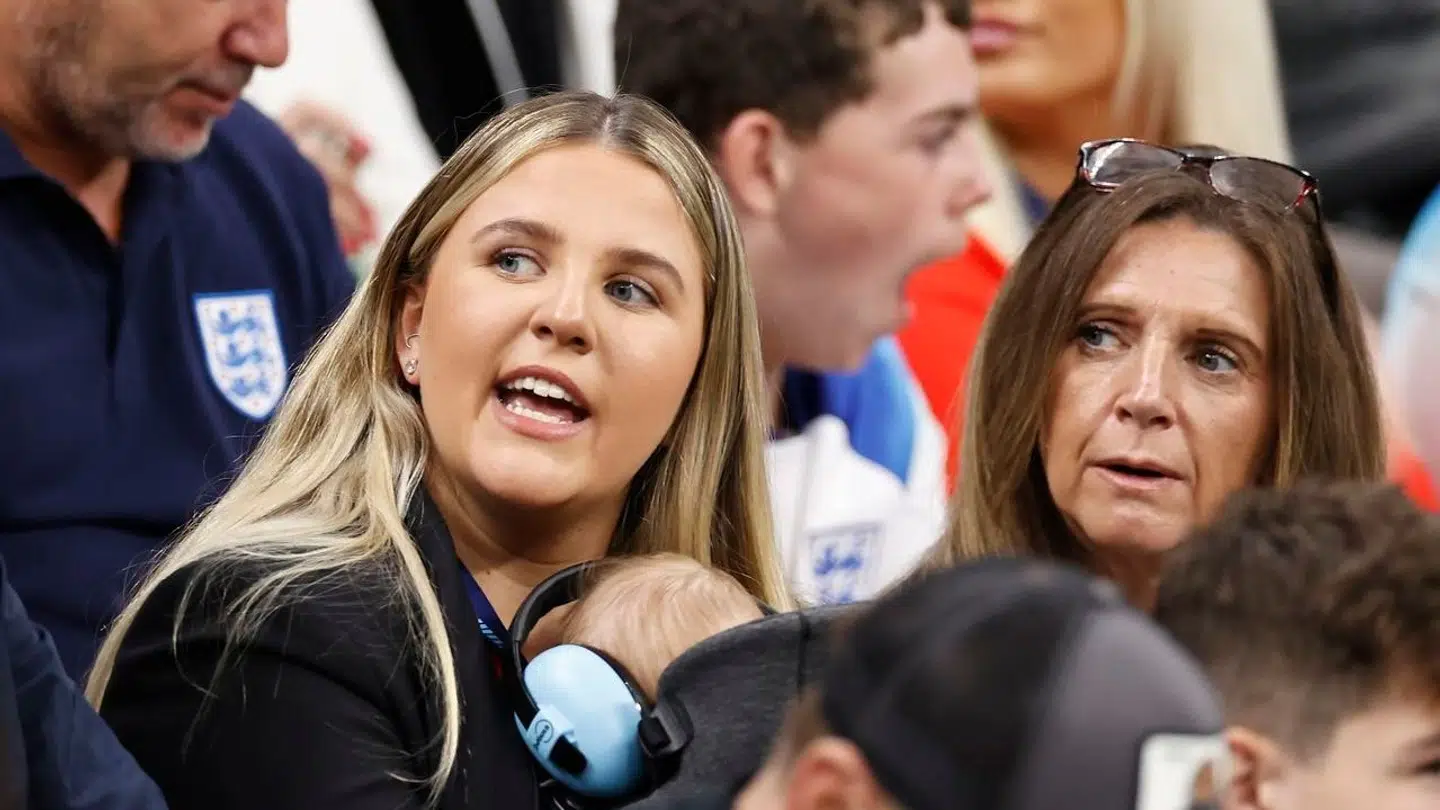 Her ses Lauren Fryer på tribunen under VM i 2022.