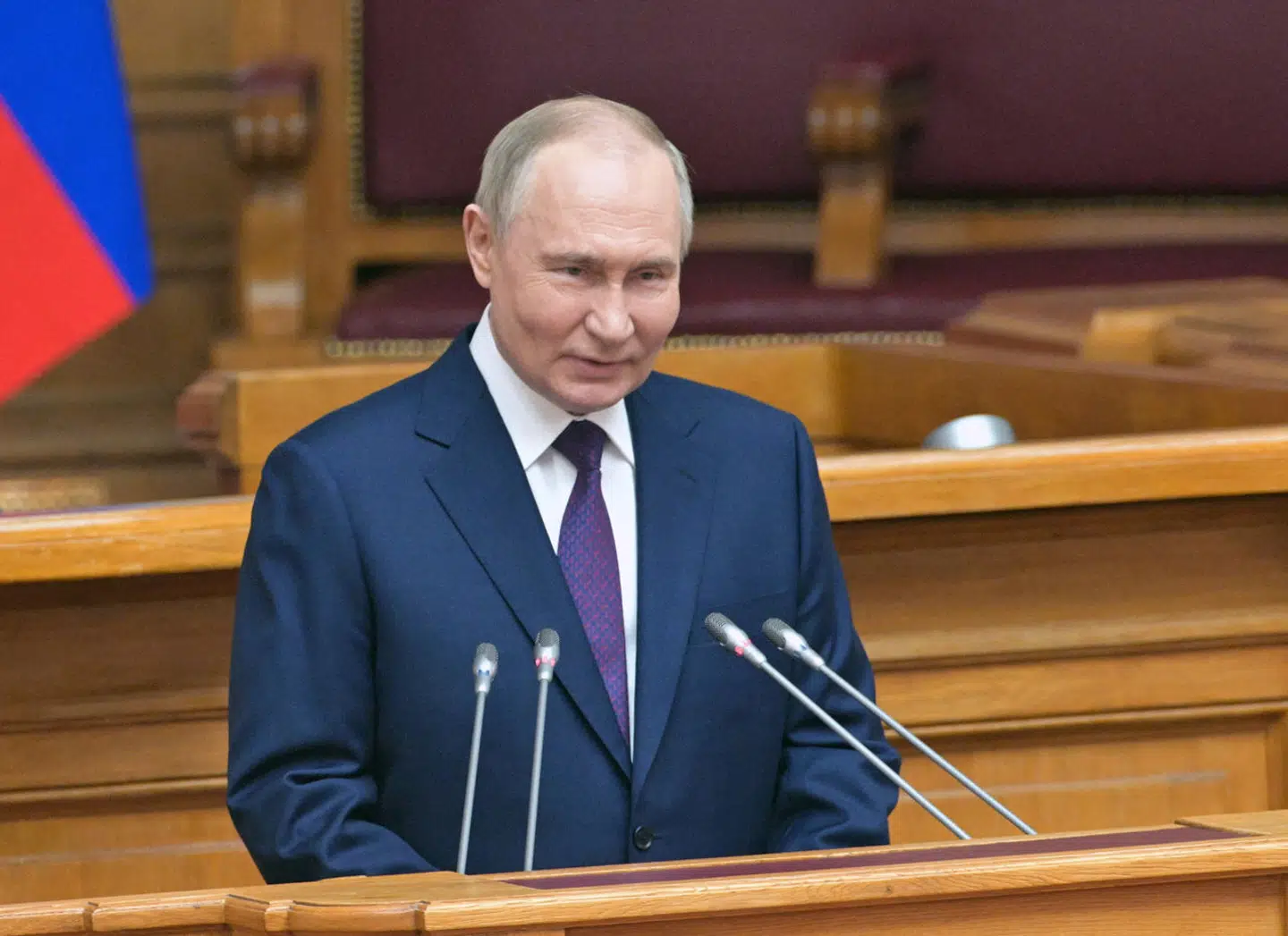 Siden 2022 har banker skullet have tilladelse fra Vlaidimir Putin til at sælge sine russiske aktiviteter.